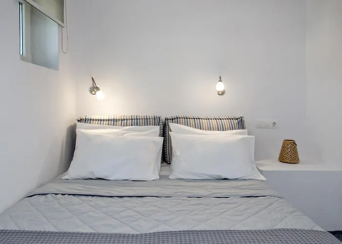 The Nest * Triandaros (Tinos)